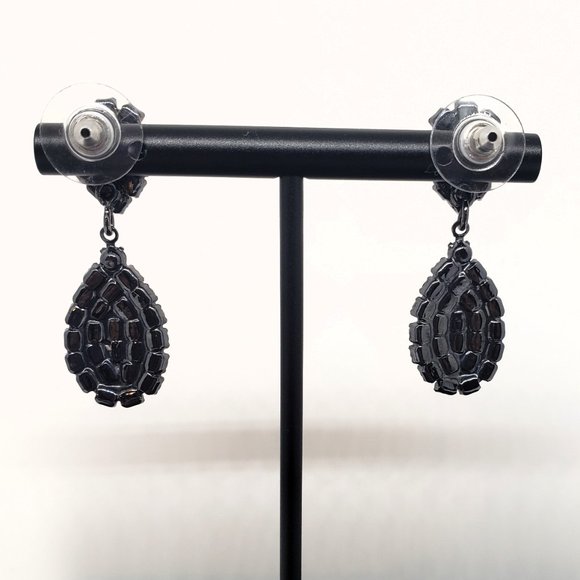 Stunning Red Gems Dangle Drop Earrings - Picture 10 of 12